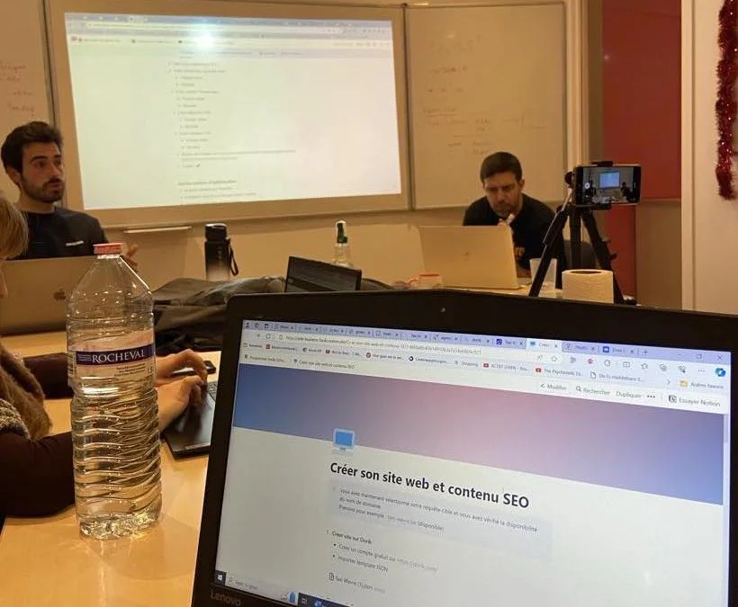 Les élèves apprennent à développer un side business